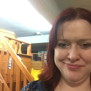 Meet your Posher, Lindsey